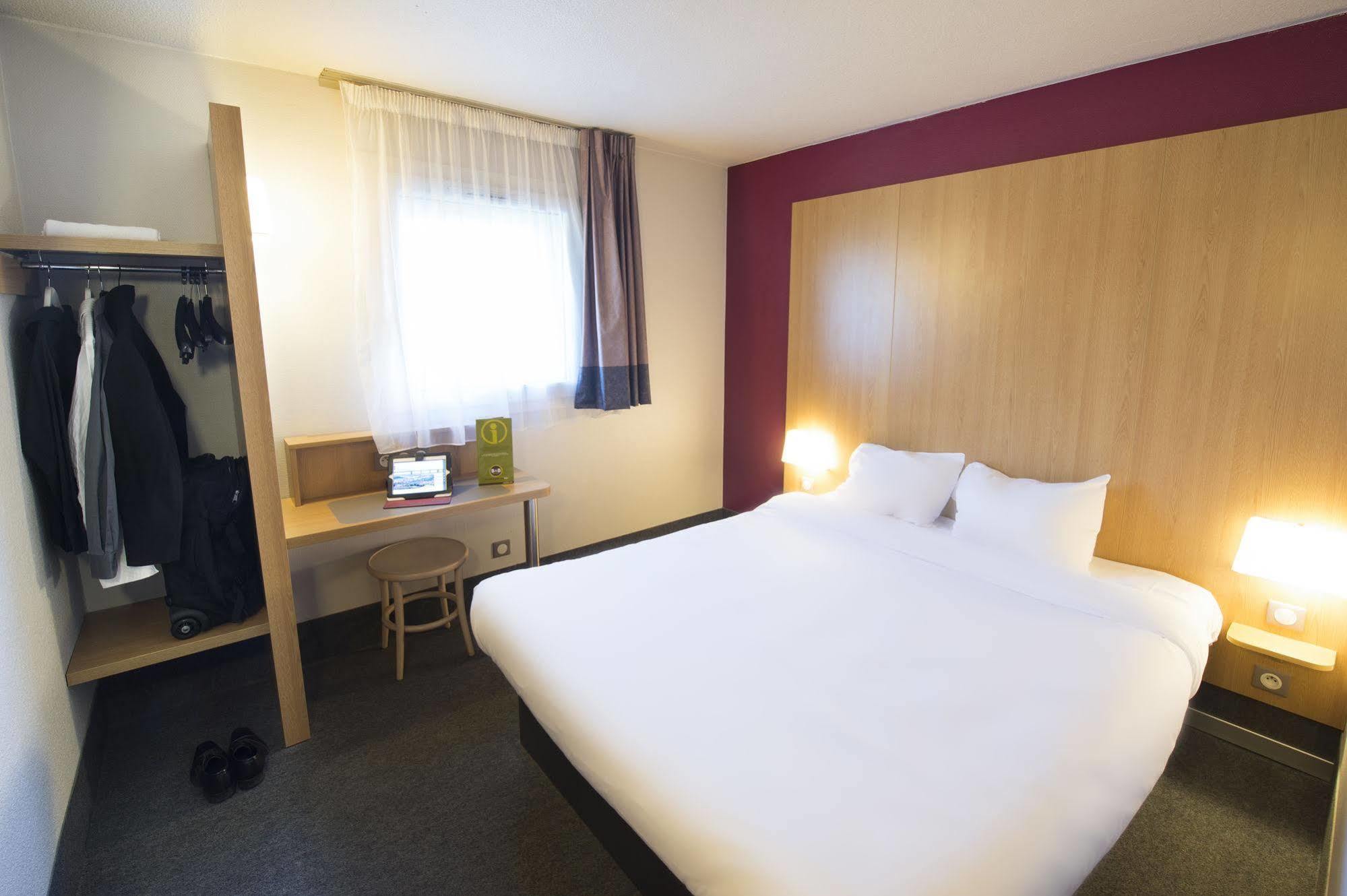 B&B Hotel Tours Parc Expo St-Avertin サン・タヴェルタン エクステリア 写真
